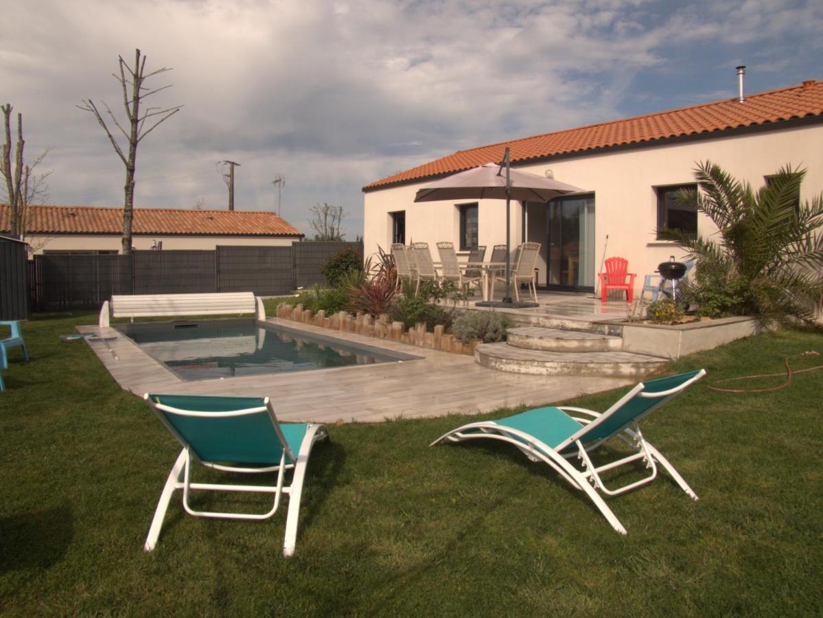 Villa d'Eau Douce Les Achards  Extérieur photo